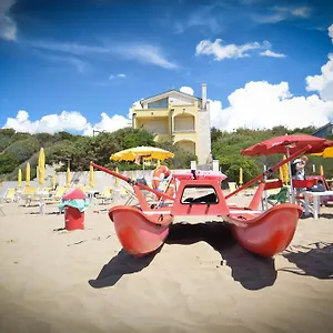 Denia 3*, San Vincenzo Italia